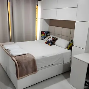 Apartamento Flat Brlhante 5 Pessoas Garagem Hakka -feirinha-hospitais, São Paulo